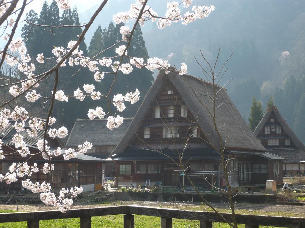 Gokayama Onsen Akaokan Nanto Екстер'єр фото