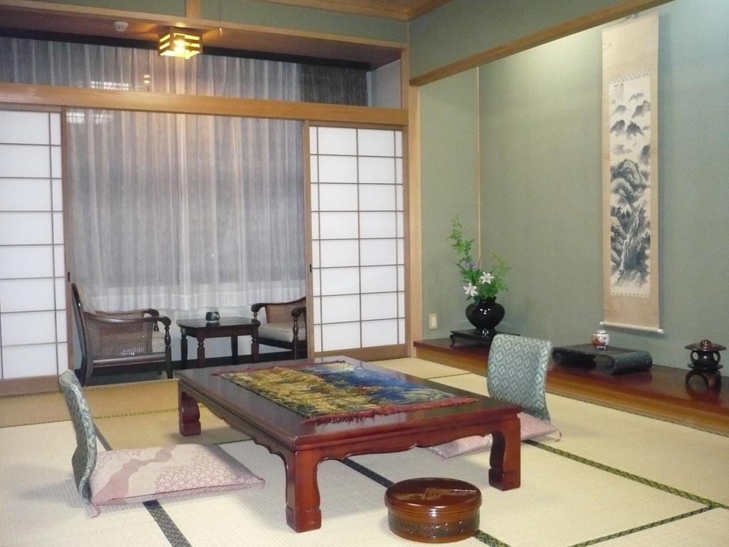 Gokayama Onsen Akaokan Nanto Екстер'єр фото
