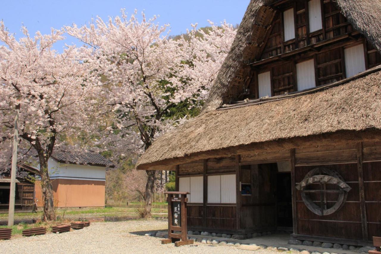 Gokayama Onsen Akaokan Nanto Екстер'єр фото